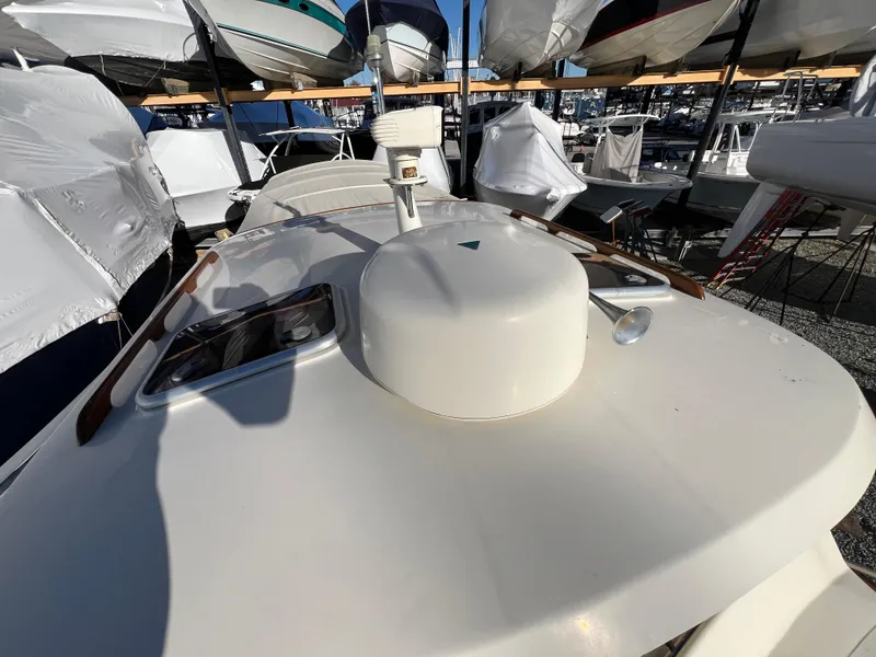 Slide: The Image of Hinckley Yachts 36 2000 - 44