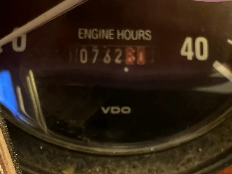 Slide: The Image of Hinckley Yachts 36 2000 - 60