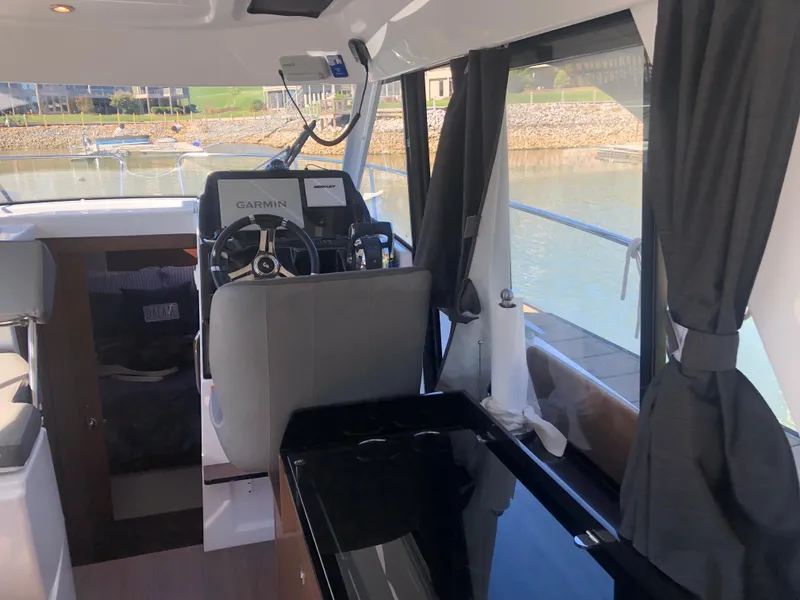 Slide: The Image of Beneteau Antares 9 2022 - 19