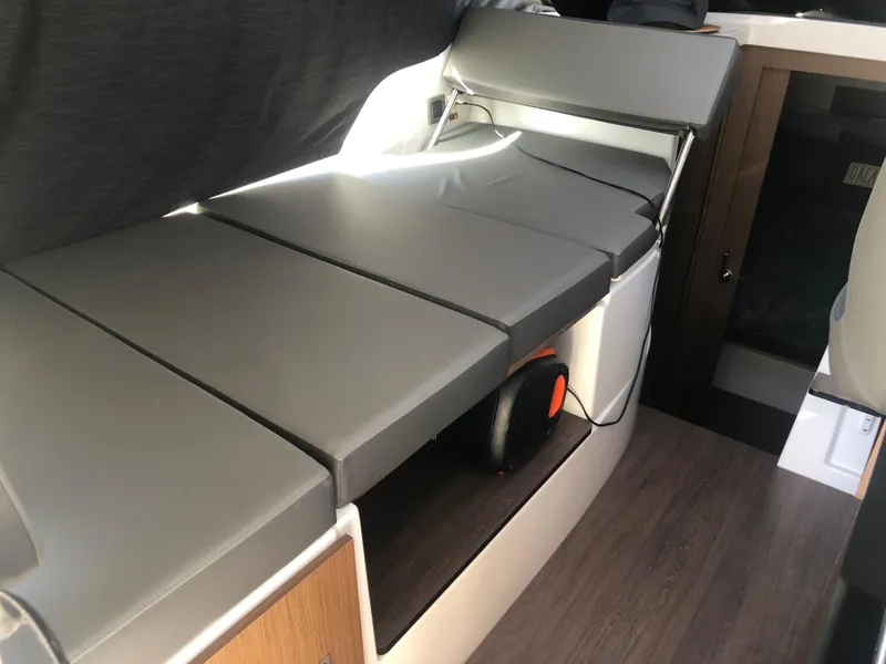 Slide: The Image of Beneteau Antares 9 2022 - 20