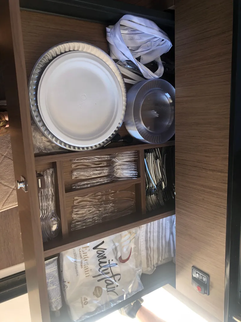 Slide: The Image of Beneteau Antares 9 2022 - 24