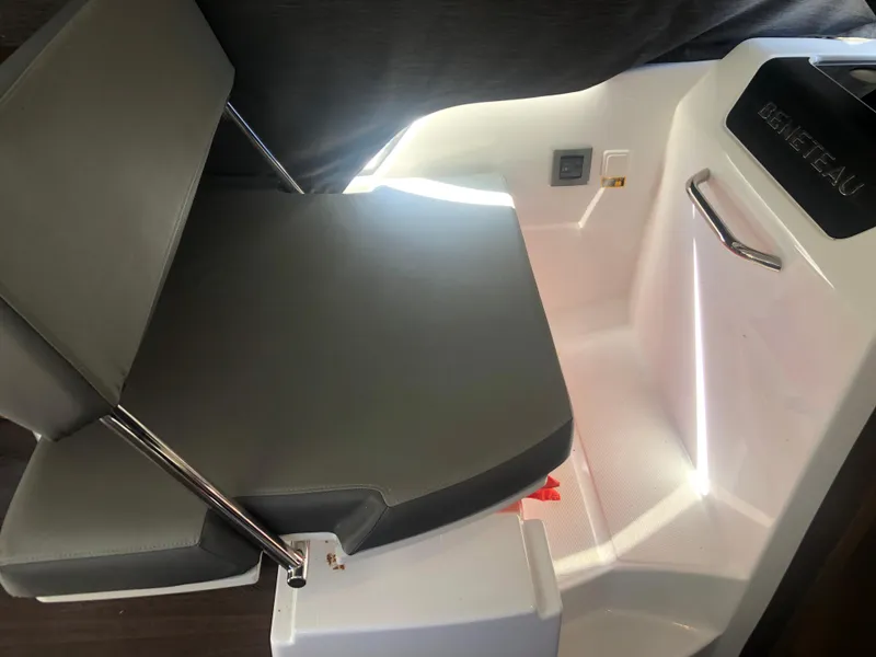 Slide: The Image of Beneteau Antares 9 2022 - 52