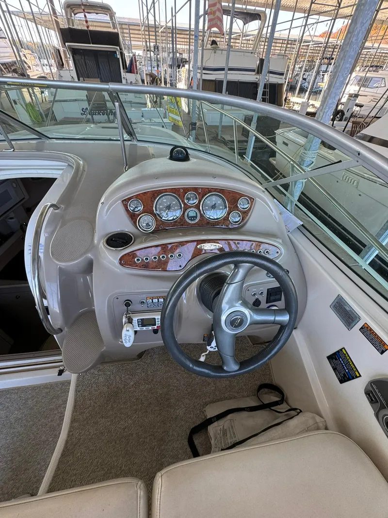 Slide: The Image of Maxum 2700 SCR 2000 - 6