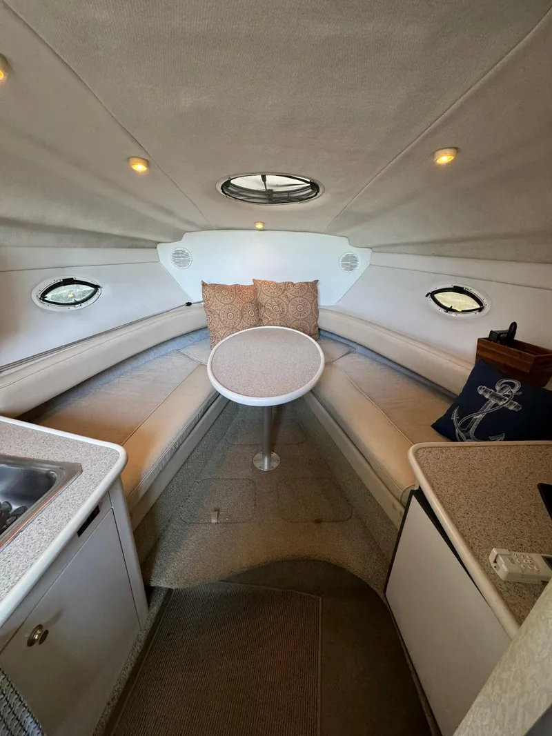 Slide: The Image of Maxum 2700 SCR 2000 - 7