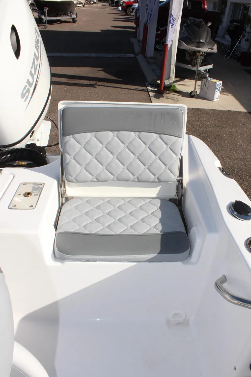 Slide: The Image of 2025 NauticStar 191 Hybrid boat seat with quilted design. - 10
