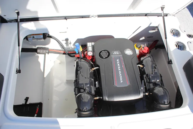 Slide: The Image of 2025 Four Winns HD5 engine compartment with Volvo Penta engine. - 17