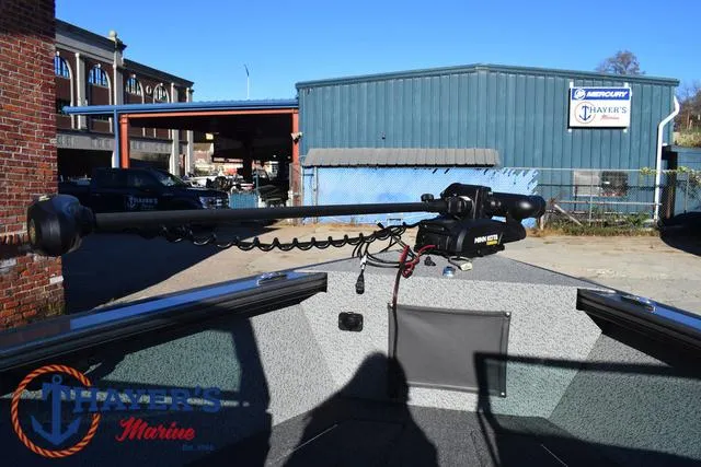 Slide: The Image of 2023 Lund 1875 Fisherman Sport boat with trolling motor at Thayer's Marine. - 10