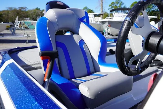 Slide: The Image of Nitro Z18 2025 - 12