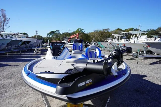 Slide: The Image of Nitro Z18 2025 - 6