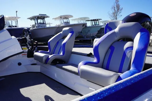 Slide: The Image of Nitro Z18 2025 - 8