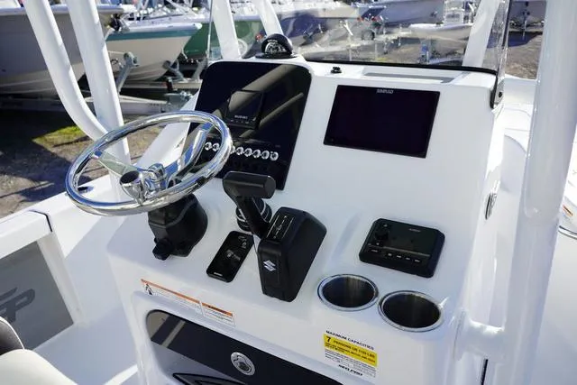 Slide: The Image of Sea Pro 210 Bay 2025 - 14