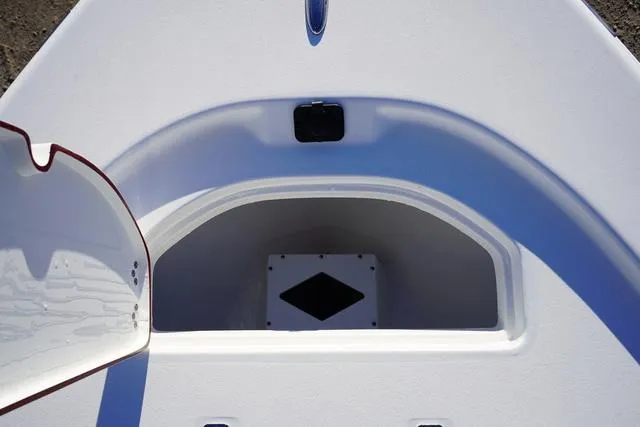 Slide: The Image of Sea Pro 210 Bay 2025 - 23