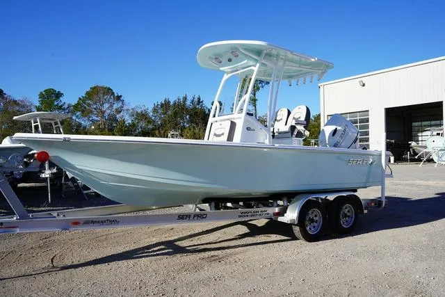 Slide: The Image of Sea Pro 210 Bay 2025 - 3