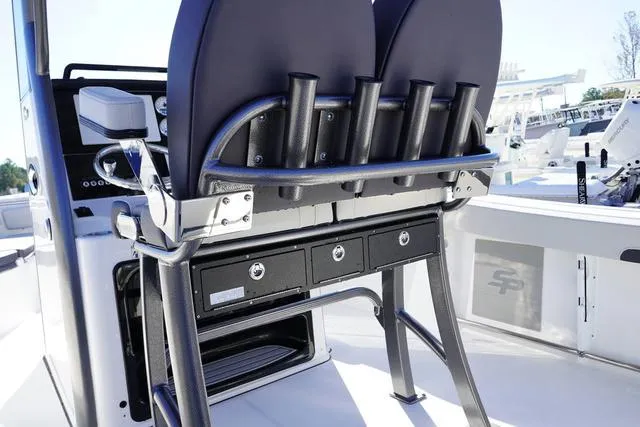 Slide: The Image of Sea Pro 242 CC 2025 - 36