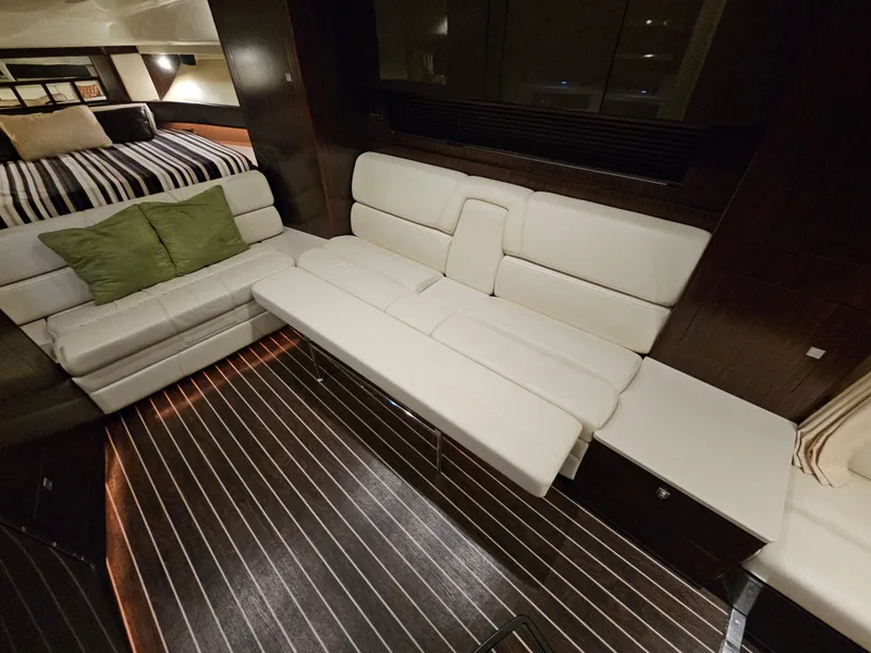 Slide: The Image of Monterey 355 Sport Yacht 2016 - 14