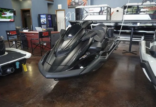 Slide: The Image of Yamaha FX Cruiser SVHO 2025 - 1