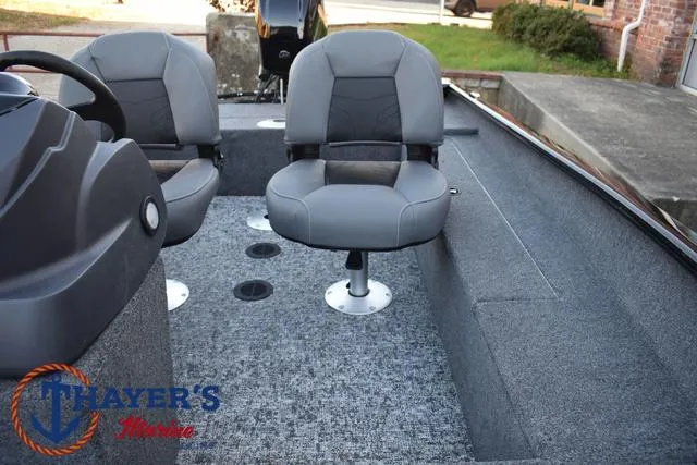 Slide: The Image of Tracker Super Guide V-16 SC 2025 - 17