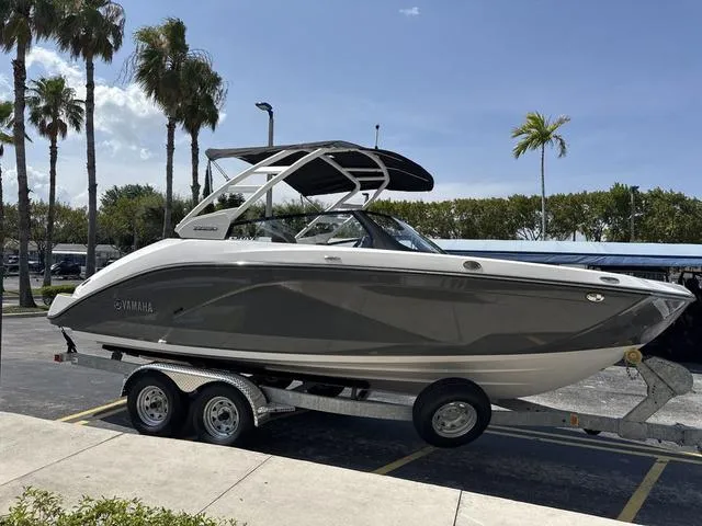 Slide: The Image of Yamaha 222SD 2025 - 6