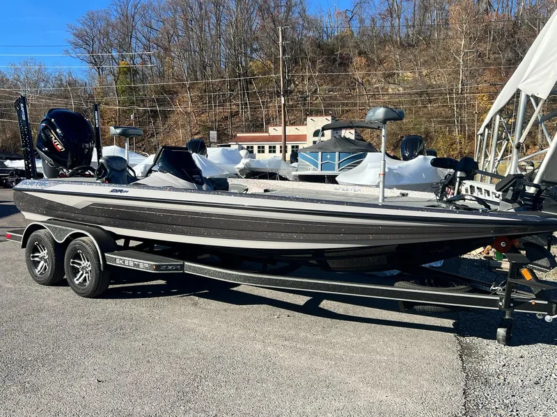 Slide: The Image of Skeeter ZXR21 2025 - 13