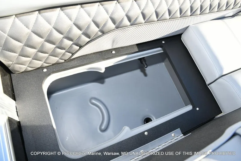 Slide: The Image of Ranger 220F w/150HP Mercury 4 Stroke 2025 - 58