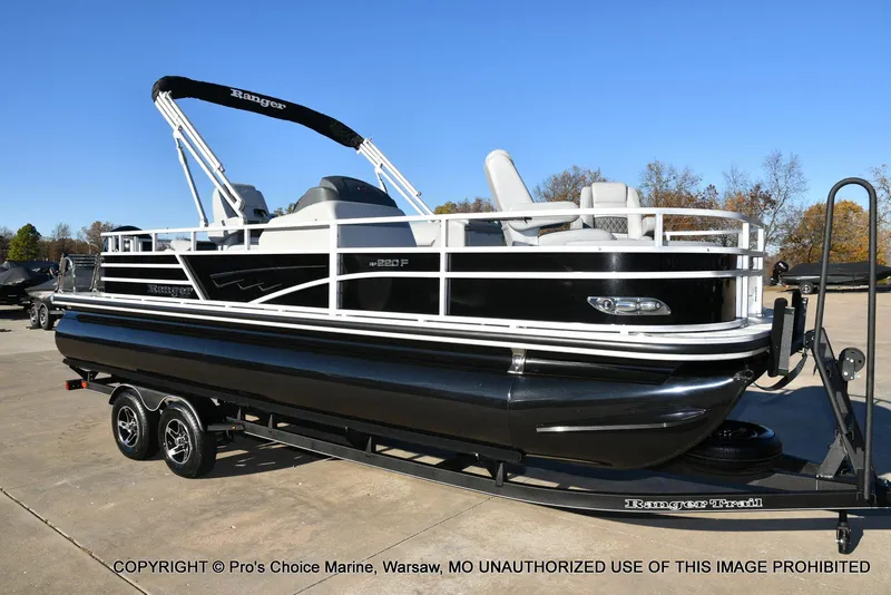 Slide: The Image of Ranger 220F w/150HP Mercury 4 Stroke 2025 - 76