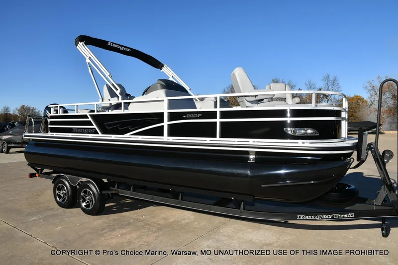 Slide: The Image of Ranger 220F w/150HP Mercury 4 Stroke 2025 - 80