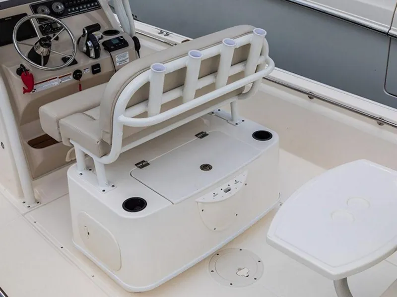 Slide: The Image of Boston Whaler 210 Montauk 2025 - 4