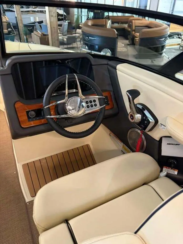 Slide: The Image of Chris-Craft Sportster 25 2025 - 4