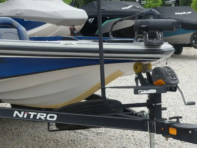 Slide: The Image of Nitro Z19 2017 - 12