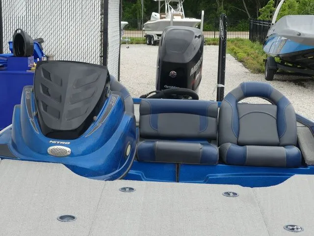 Slide: The Image of Nitro Z19 2017 - 13