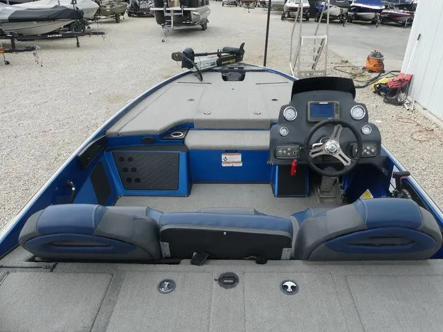 Slide: The Image of Nitro Z19 2017 - 15