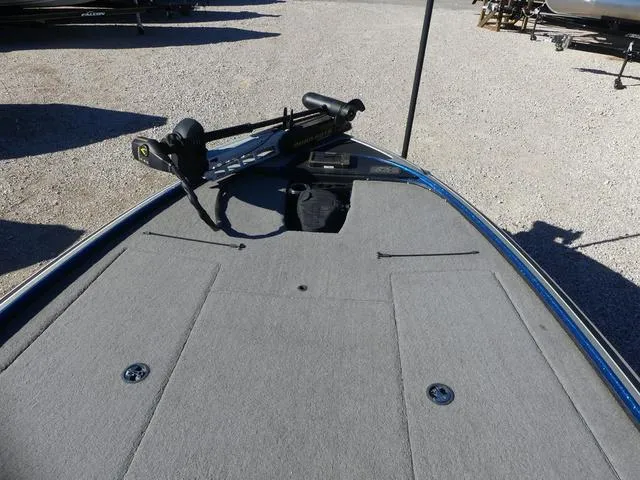 Slide: The Image of Nitro Z19 2017 - 6