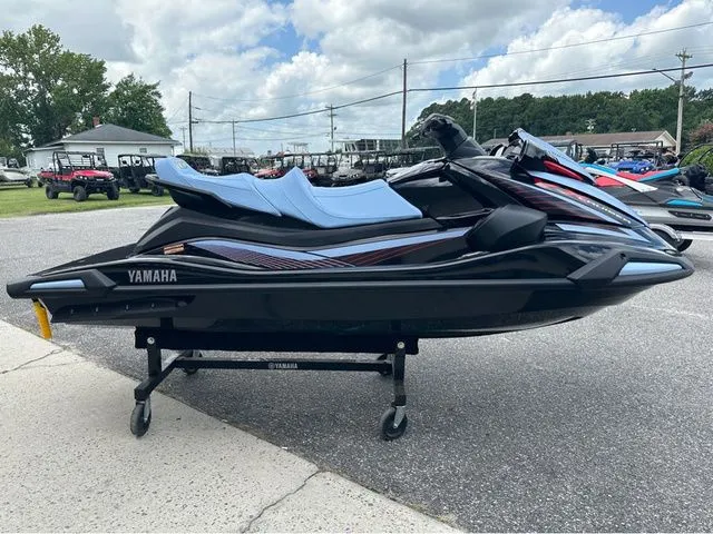 Slide: The Image of Yamaha VX Cruiser 2025 - 5