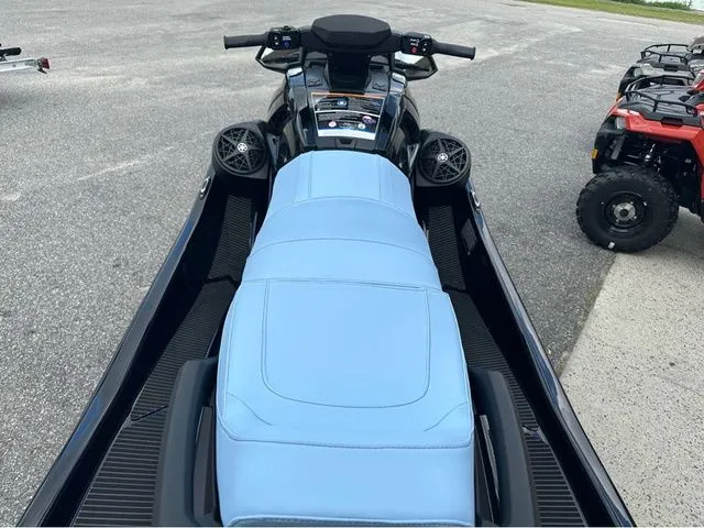 Slide: The Image of Yamaha VX Cruiser 2025 - 8