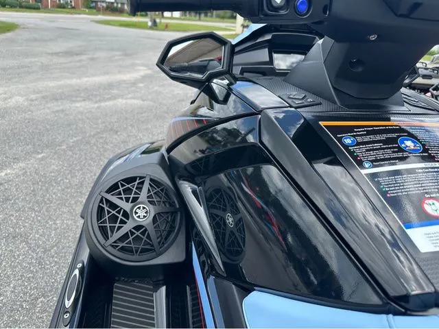 Slide: The Image of Yamaha VX Cruiser 2025 - 9