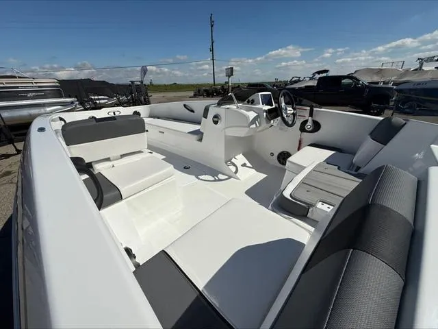 Slide: The Image of Tahoe T18 2025 - 6