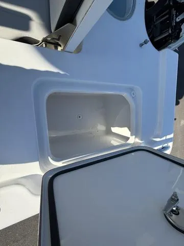 Slide: The Image of Sea Pro 250 Bay 2025 - 24