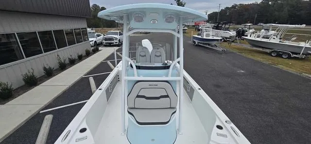 Slide: The Image of Sea Pro 250 Bay 2025 - 58