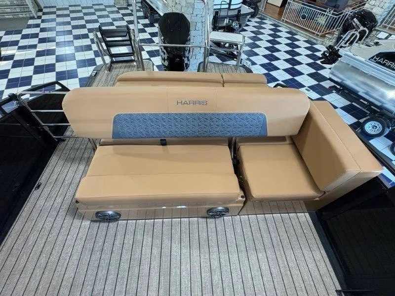 Slide: The Image of Harris Solstice 250 SLDH 2025 - 22