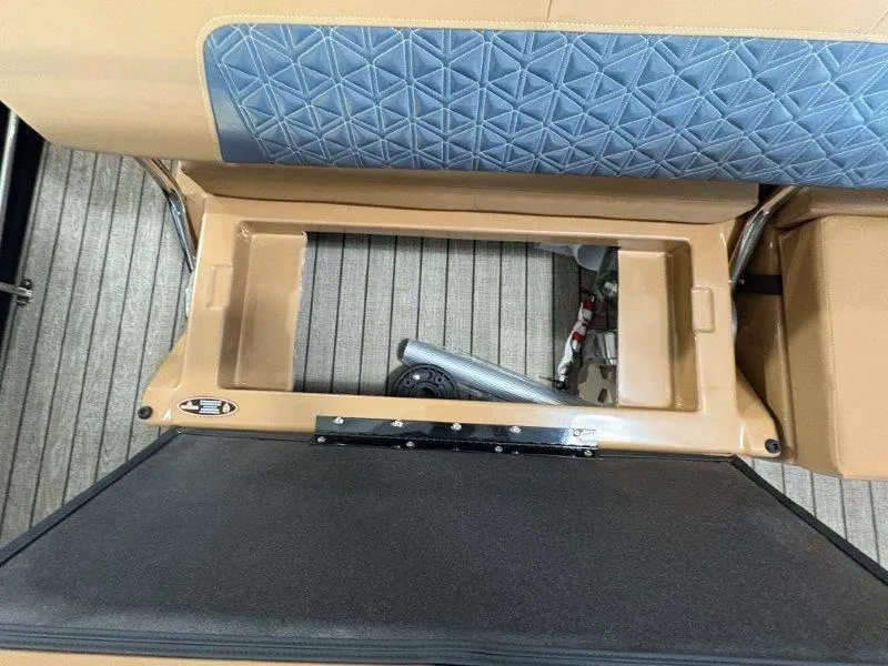 Slide: The Image of Harris Solstice 250 SLDH 2025 - 34