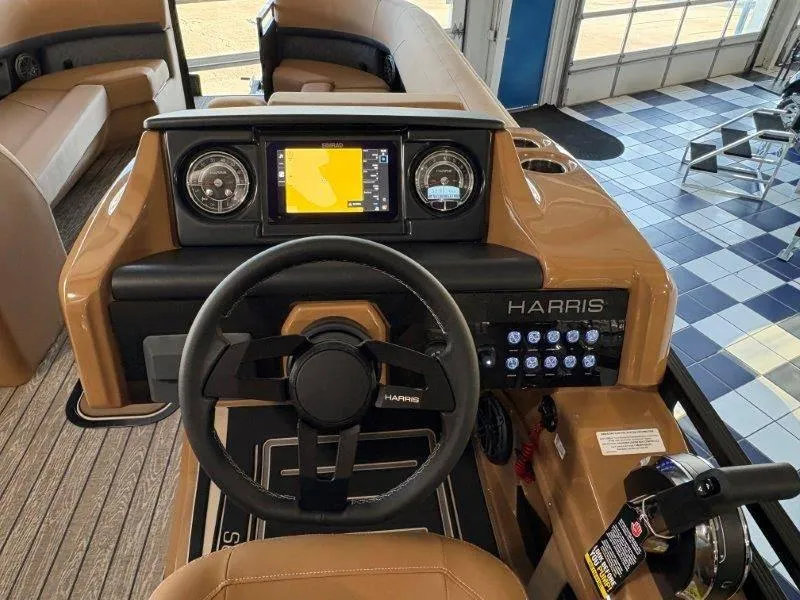 Slide: The Image of Harris Solstice 250 SLDH 2025 - 35