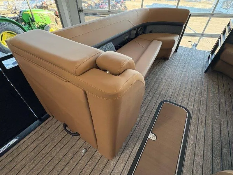 Slide: The Image of Harris Solstice 250 SLDH 2025 - 48