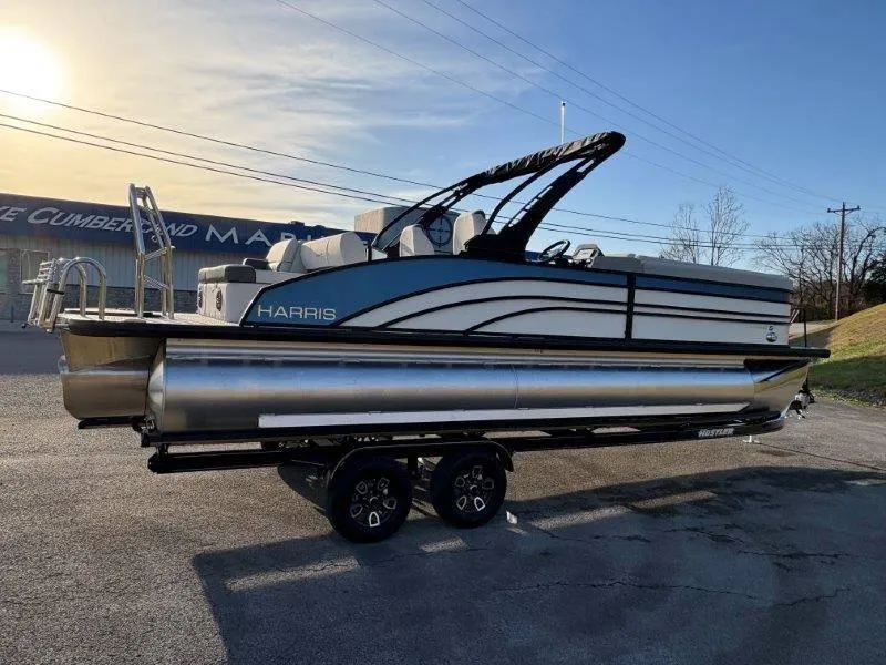 Slide: The Image of Harris Sunliner 250 SLDH 2025 - 18