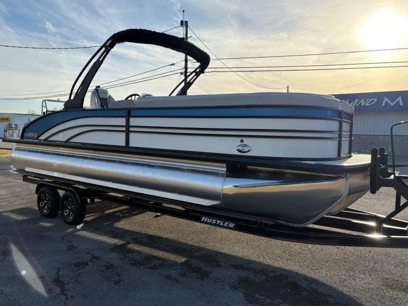 Slide: The Image of Harris Sunliner 250 SLDH 2025 - 24