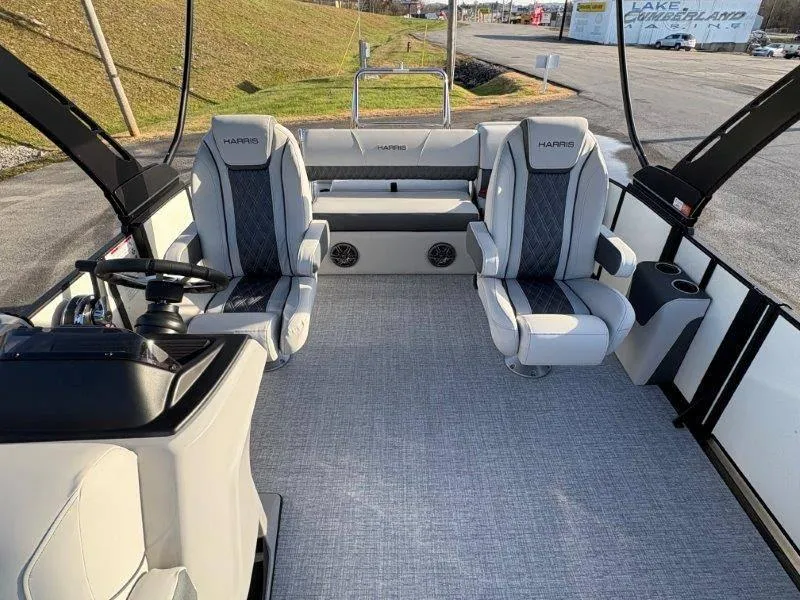 Slide: The Image of Harris Sunliner 250 SLDH 2025 - 57