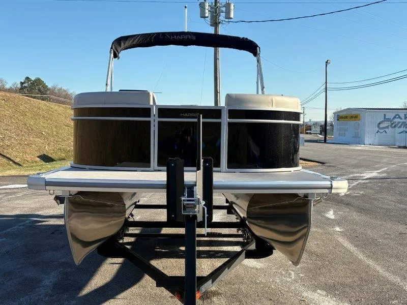 Slide: The Image of Harris Breeze 210 CW 2025 - 128