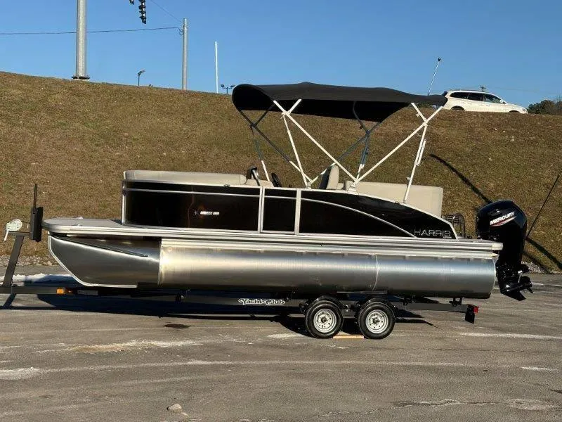 Slide: The Image of Harris Breeze 210 CW 2025 - 132