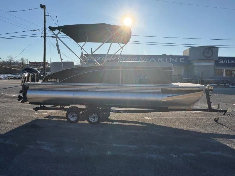 Slide: The Image of Harris Breeze 210 CW 2025 - 134