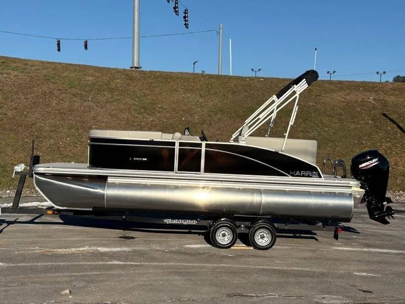 Slide: The Image of Harris Breeze 210 CW 2025 - 135