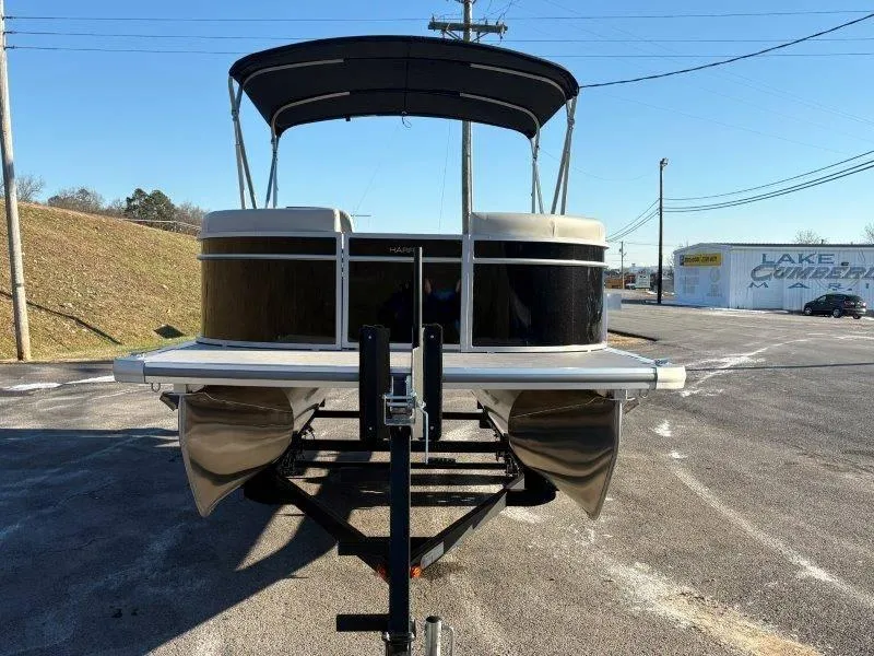 Slide: The Image of Harris Breeze 210 CW 2025 - 137